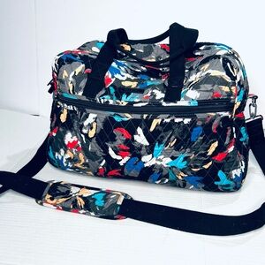 Vera Bradley big Bag 13”x 18” x 7” Zipper Travel Floral Pattorn